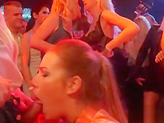 Sultry stunners give blowjob and enjoy screwing and groupsex