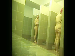 super saggy mature in the shower_240p